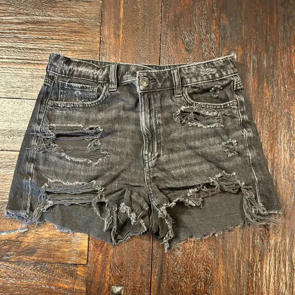American Eagle Outfitters Black Distressed Festival Mom Jean Shorts